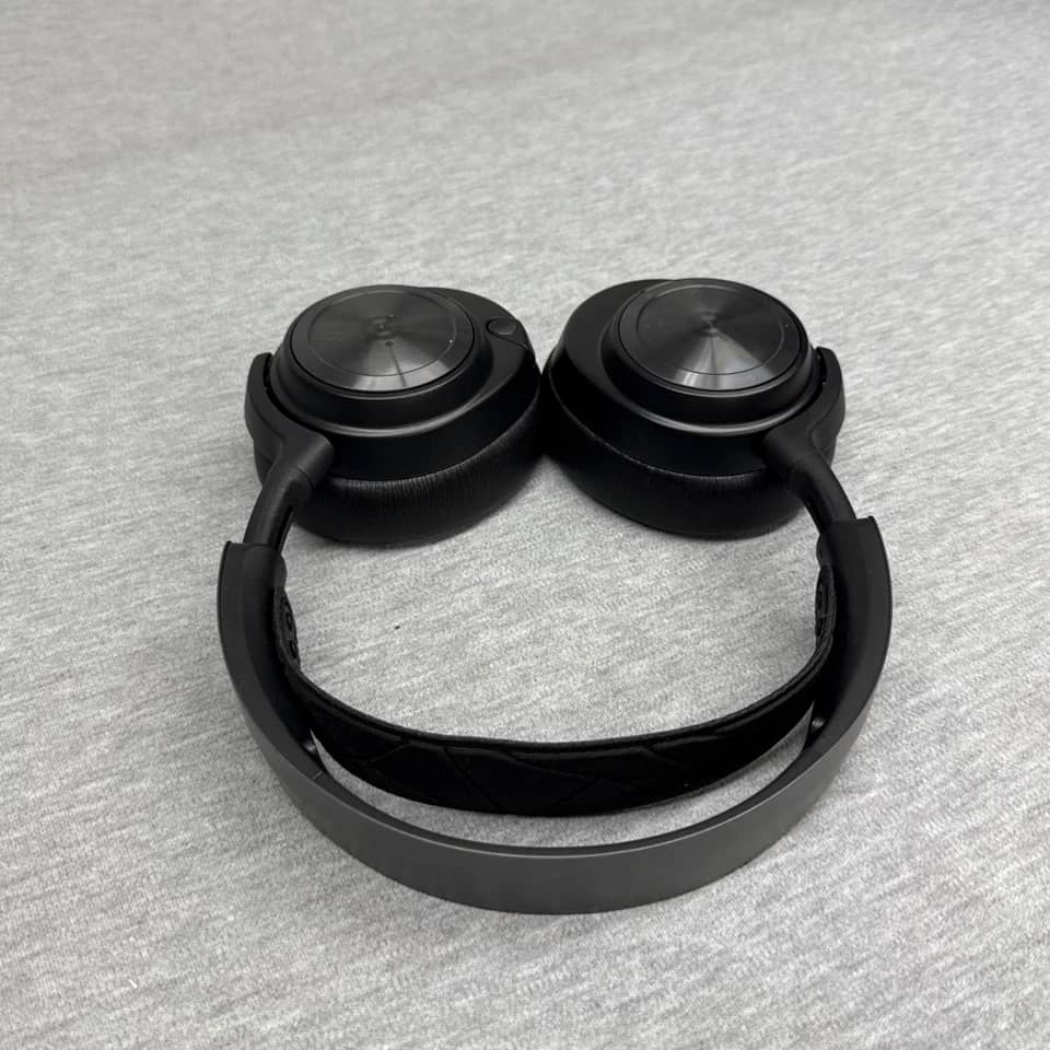 SteelSeries Arctis Nova Pro Headphones & Earbuds Black Used - Good