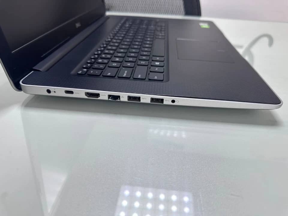Dell Inspiron 3793 Computers 1TB 8GB Used - Good