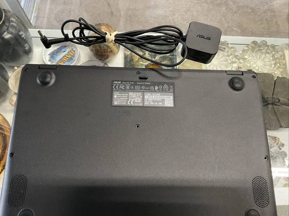 ASUS Vivobook Go E410MA Computers 64GB 4GB For parts or not working