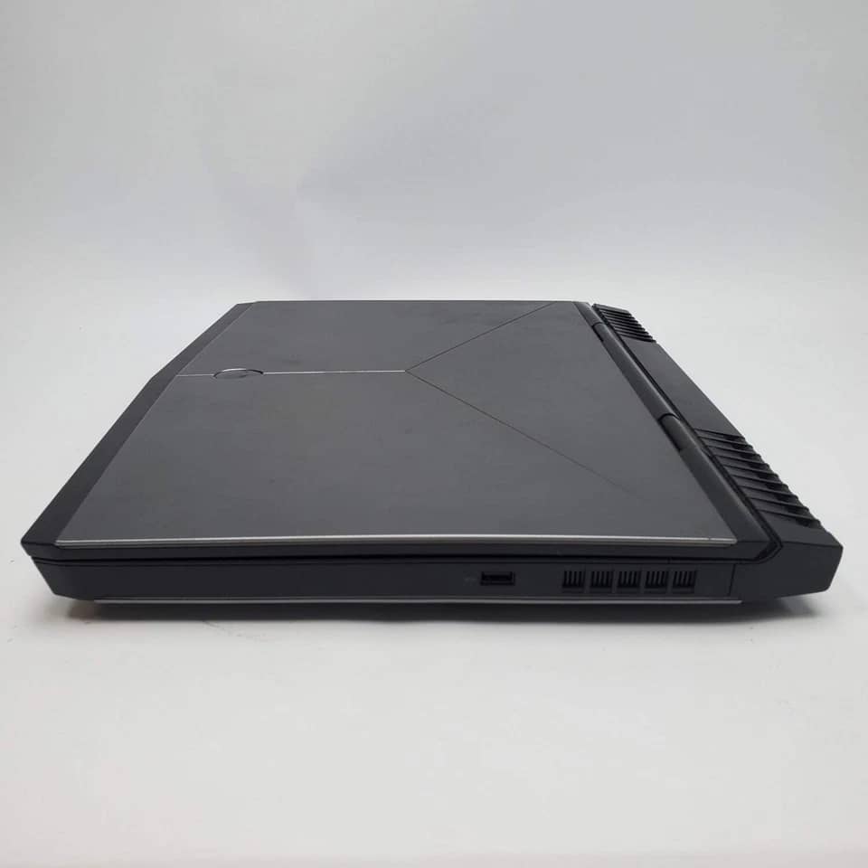 Dell Alienware m17 R5 Computers 1TB 16GB Used - Good