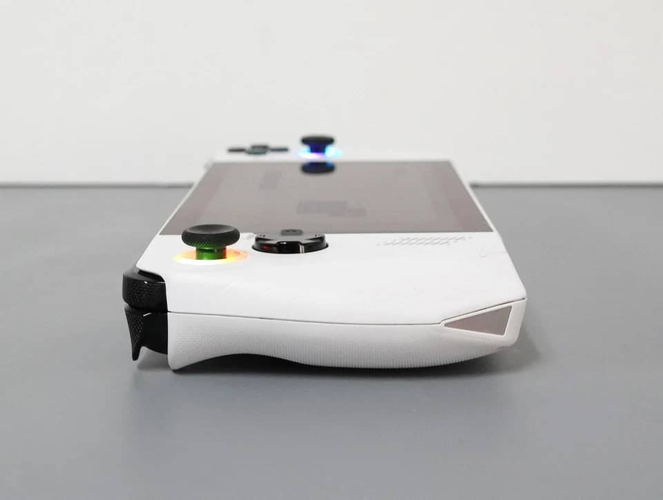 ASUS ROG Ally 7 Video Game Consoles White AMD Ryzen Z1 Extreme New