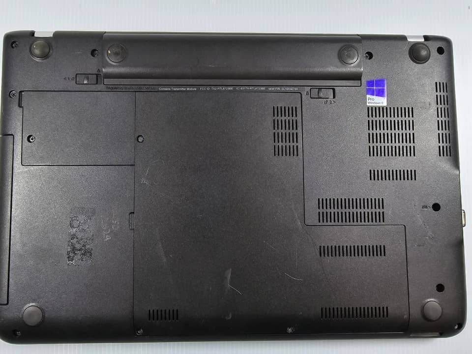 Lenovo ThinkPad E555 Computers 256GB 6GB Used - Good