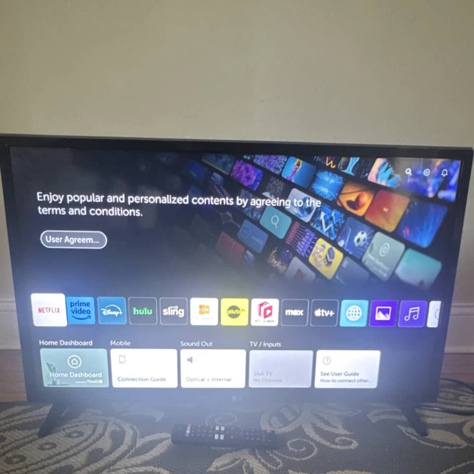 LG 32LM577BZUA TVs New
