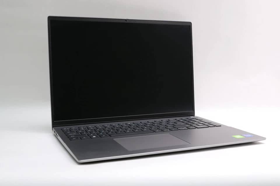Dell Vostro 5620 Computers 1000GB 16GB Refurbished - Excellent