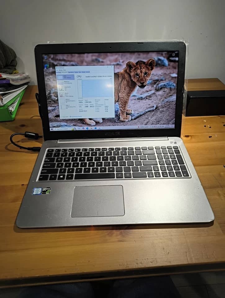 ASUS Vivobook K501UW Computers 512GB 8GB Used - Good