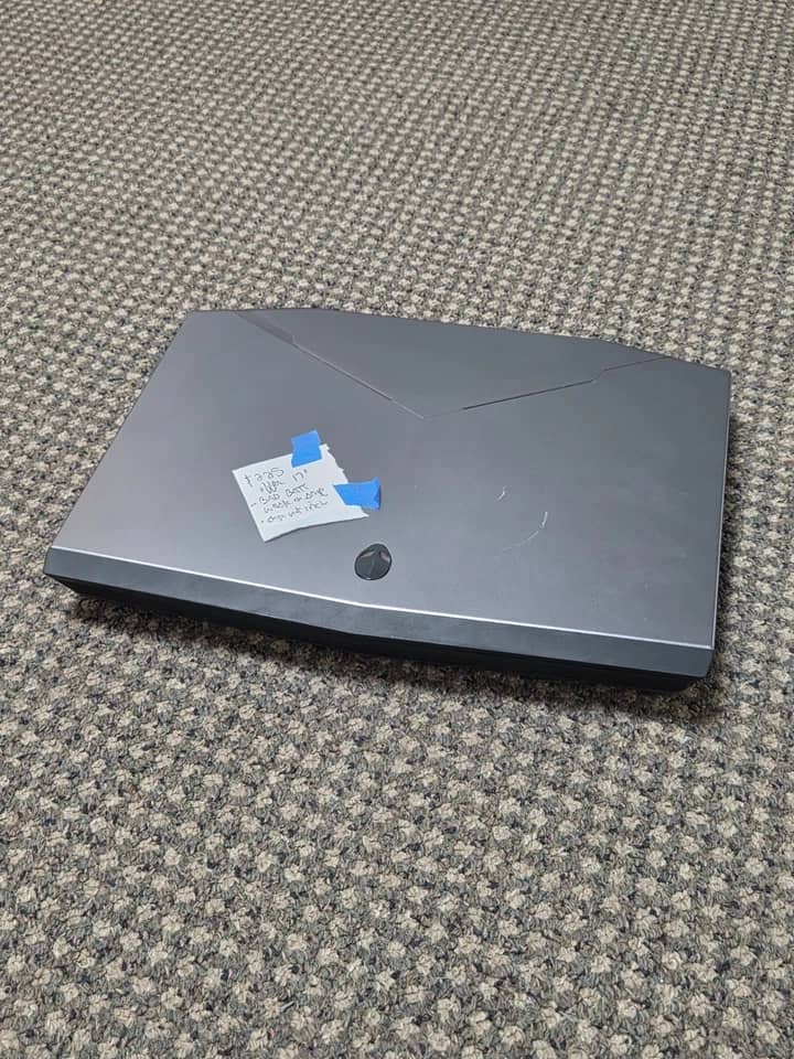 Dell Alienware x14 R2 Computers 128GB 8GB For parts or not working