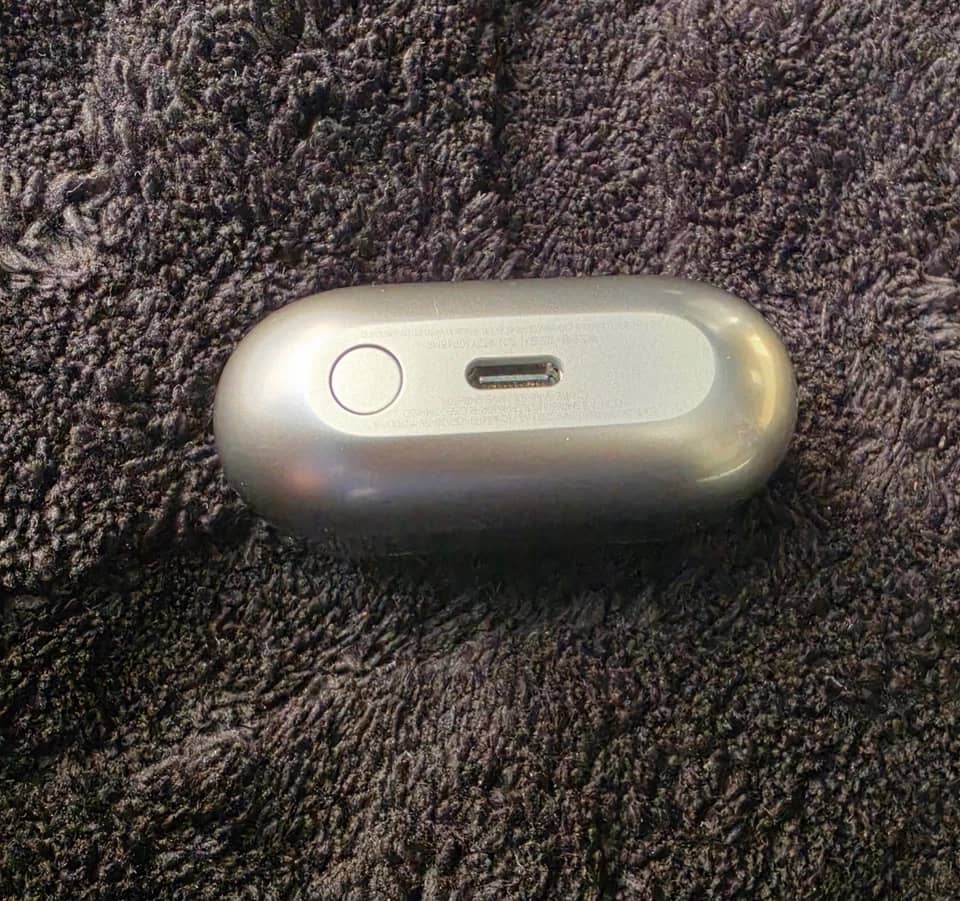 Samsung Galaxy Buds Live Headphones & Earbuds White Used - Good