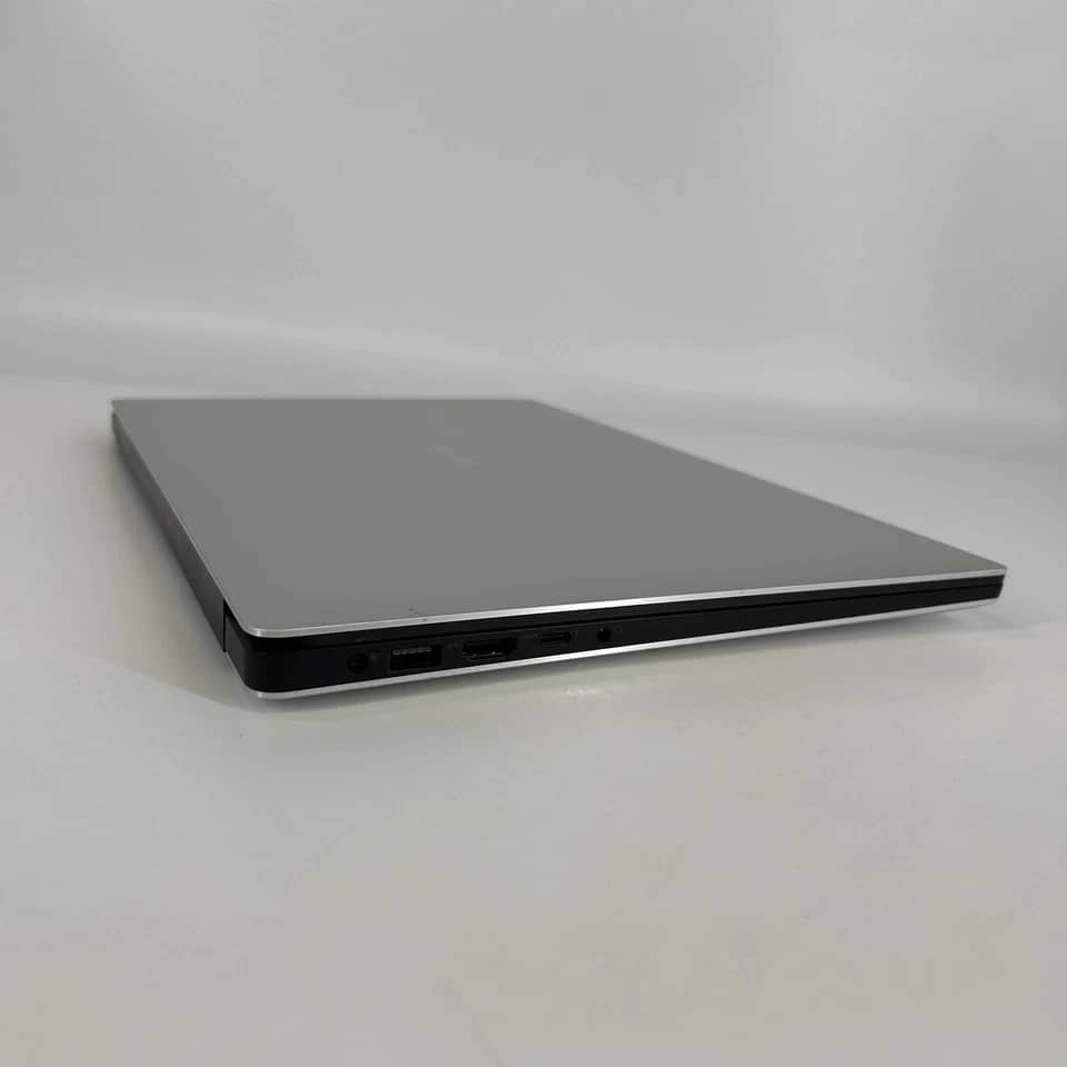 Dell XPS 15 7590 Computers 1TB 32GB Refurbished - Excellent