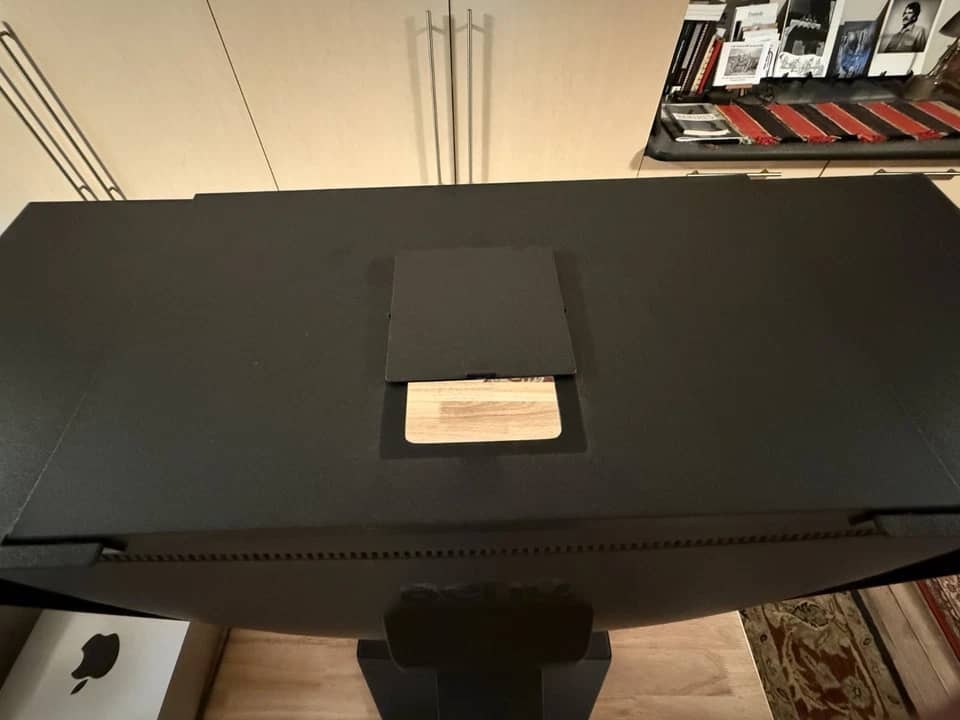 BenQ SW272Q Monitors Gray New