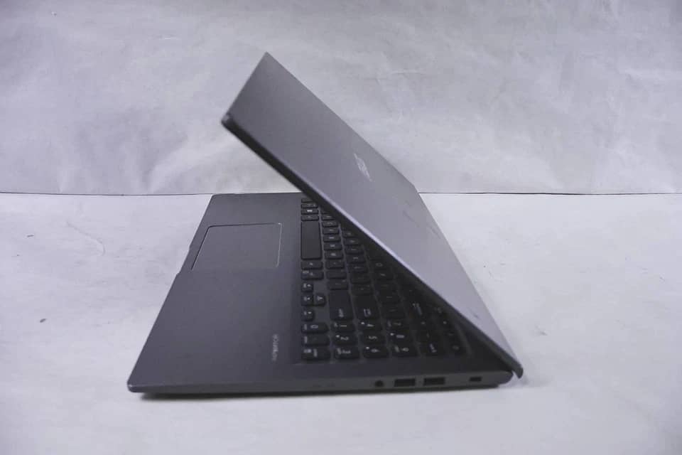 ASUS Vivobook F515EA Computers 128GB 4GB Used - Very Good