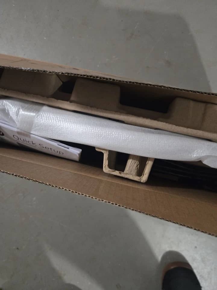 HP 324pf Monitors New