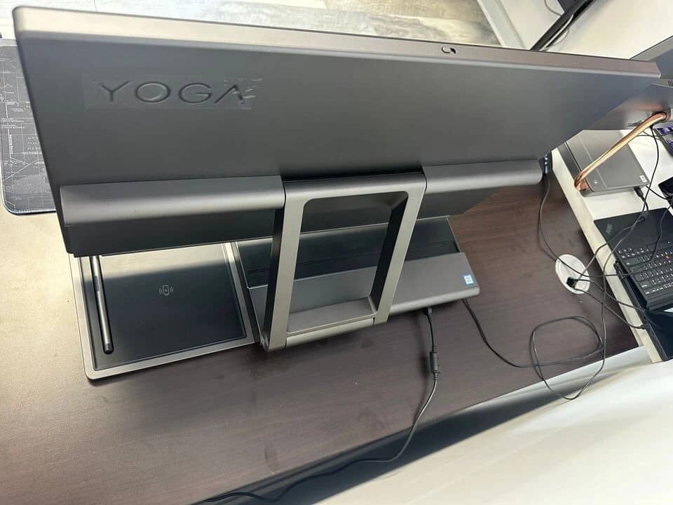 Lenovo Yoga Aio 27IAH10 Computers 1000GB 32GB Used - Like New