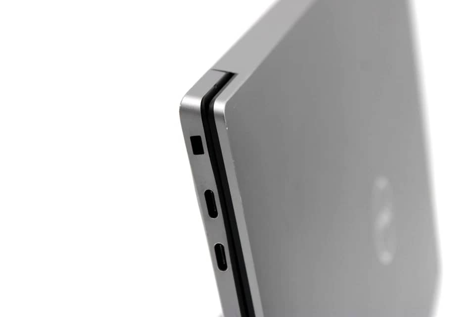 Dell Precision 5570 Computers 1TB 16GB Refurbished - Acceptable