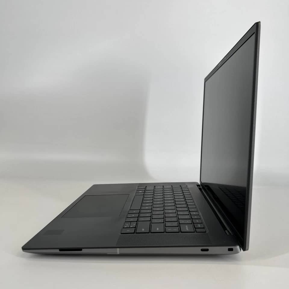 Dell Precision 5680 Computers 1000GB 16GB Refurbished - Excellent