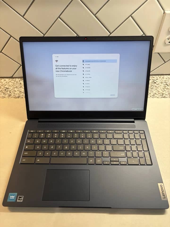 Lenovo IdeaPad 3 Chromebook Computers 128GB 4GB Used - Like New