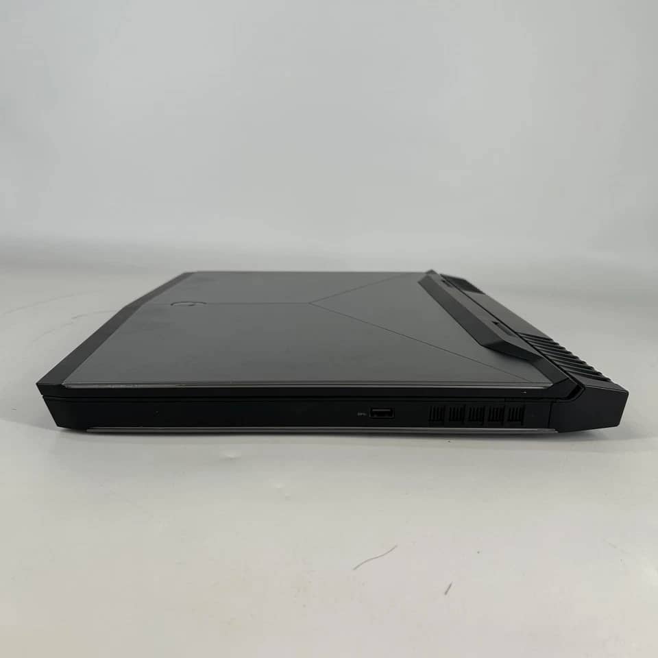 Dell Alienware m17 R4 Computers 1TB 16GB Used - Good