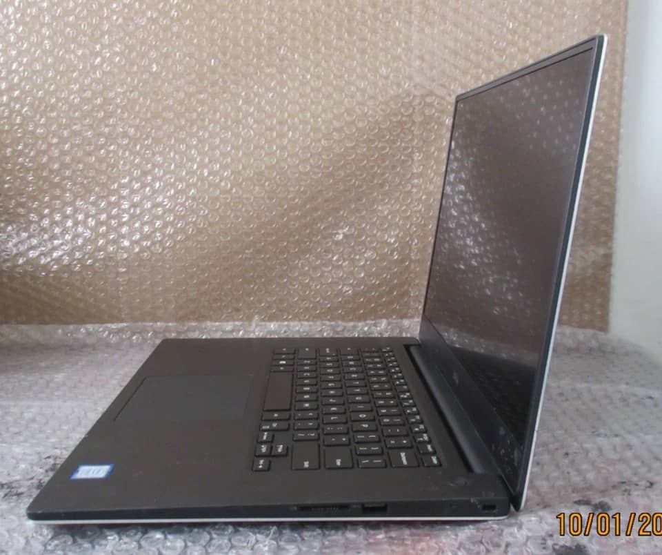 Dell XPS 15 9560 Computers 1TB 16GB Used - Good