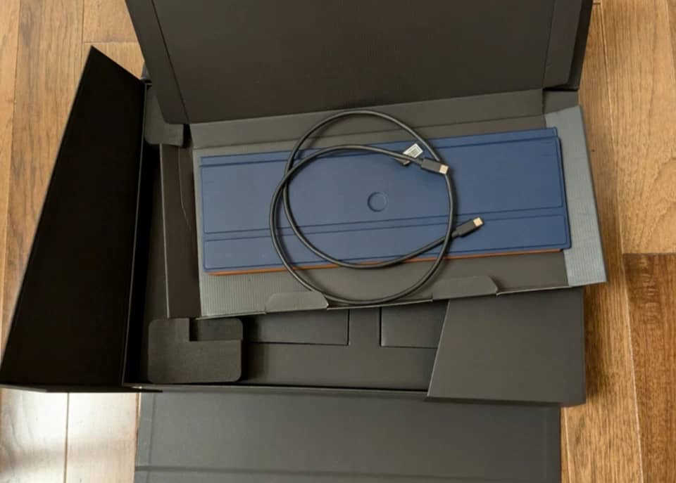 ASUS MQ16AH Monitors Used - Good Gray