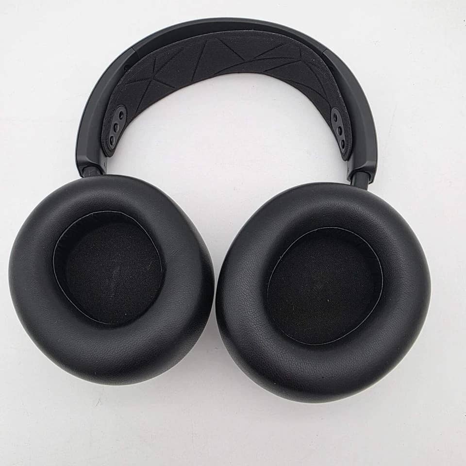 SteelSeries Arctis Pro Wireless Headphones & Earbuds Black Refurbished - Excellent