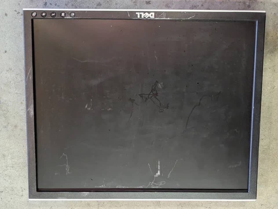 Dell 1907FPt Monitors Black Used - Very Good