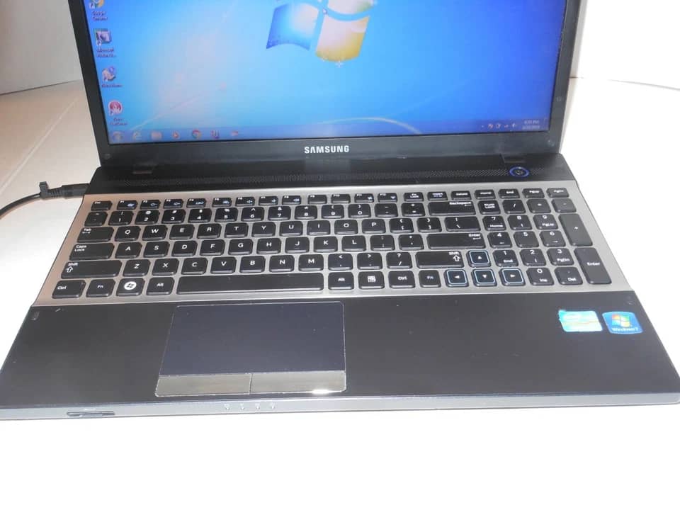 Samsung Notebook 3 Computers 500GB 4GB Used - Good