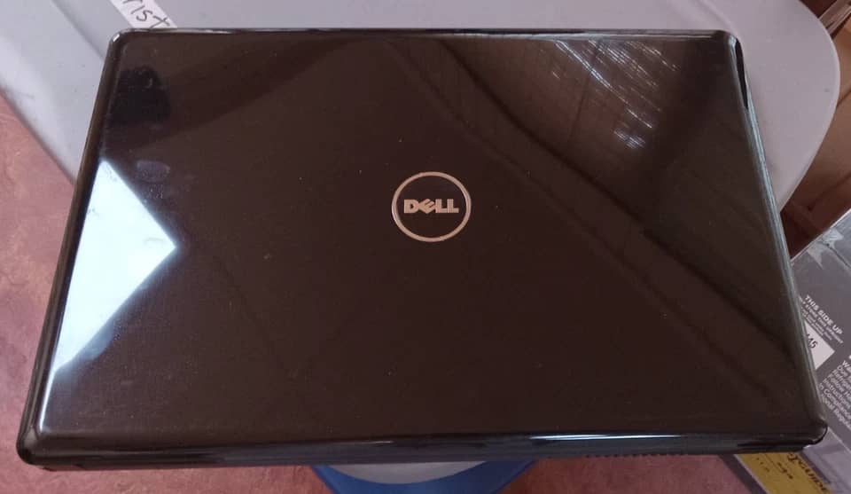 Dell Inspiron 1750 Computers 240GB 4GB Used - Good