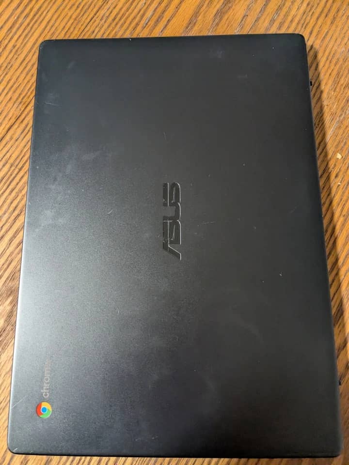 ASUS Chromebook C423NA Computers 32GB 4GB New