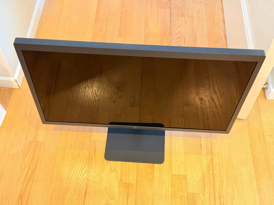 LG 27MD5KL Monitors Black New