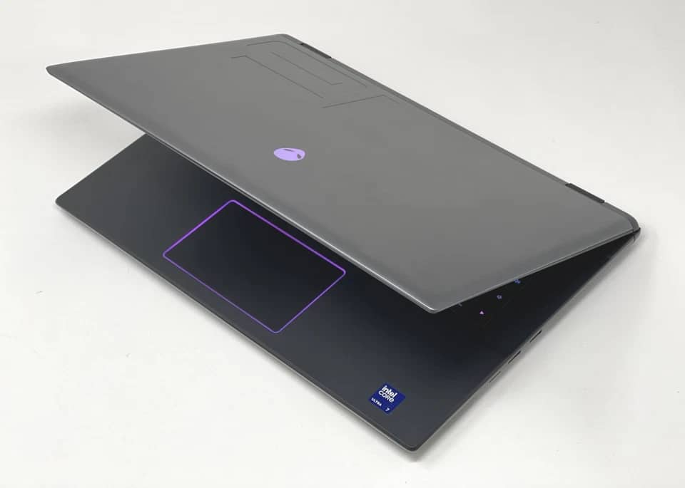 Dell Alienware m16 R2 Computers 1000GB 32GB Refurbished - Excellent