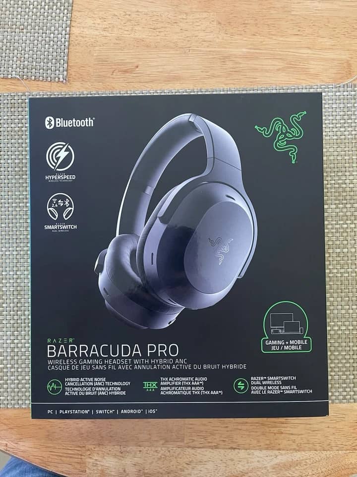 Razer Barracuda Pro Headphones & Earbuds Black Used - Good