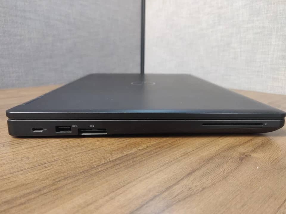 Dell Vostro 5590 Computers 256GB 16GB Refurbished - Acceptable