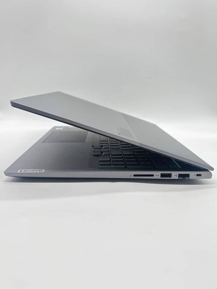 Lenovo ThinkBook 16 G8 IRL Computers 1TB 16GB New