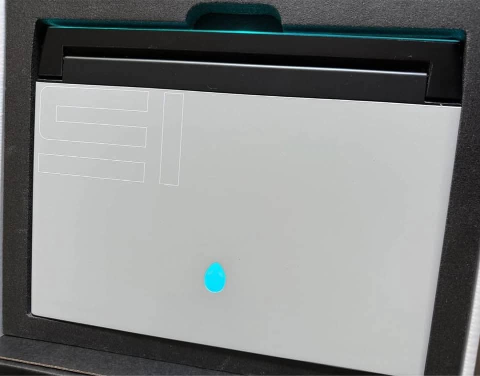 Dell Alienware m15 R4 Computers 1000GB 16GB Refurbished - Excellent