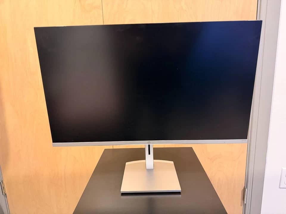 HP 527sh Monitors New