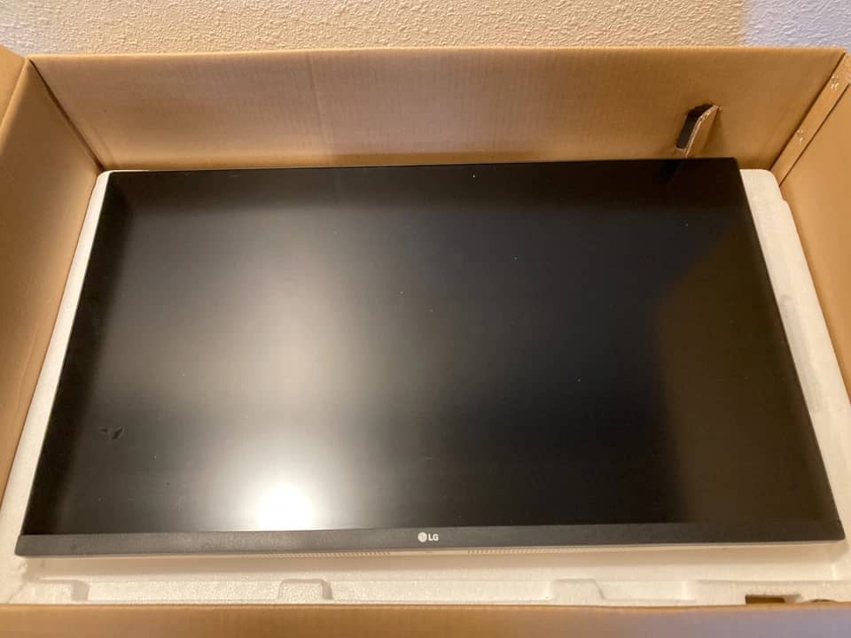 LG 32UN650 Monitors White New