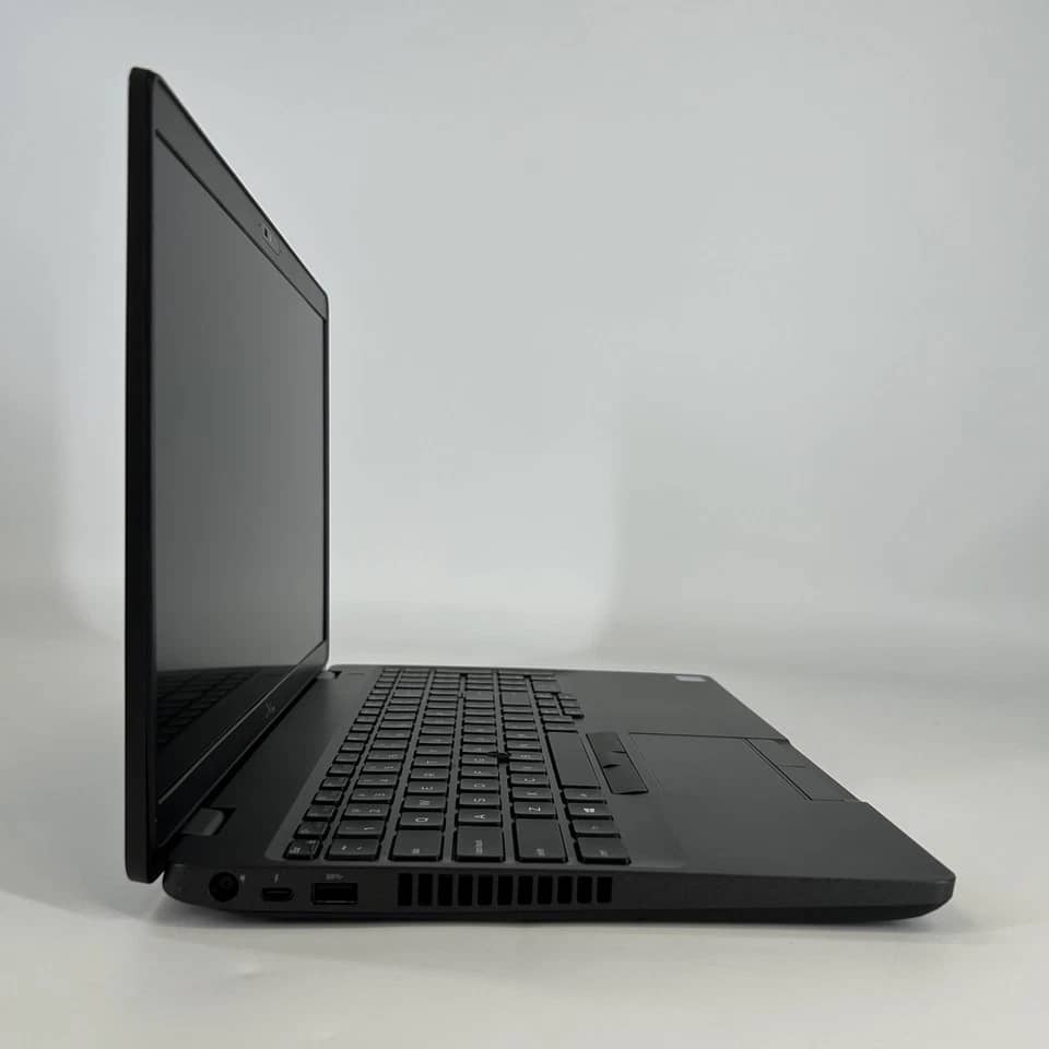 Dell Precision 3541 Computers 1000GB 32GB Refurbished - Excellent