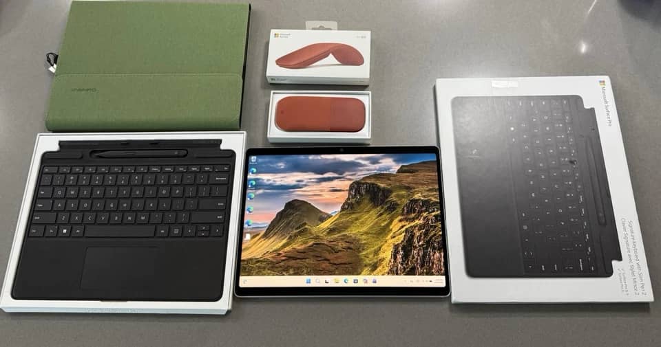 Microsoft Surface Pro 10 Tablets Silver 16GB New