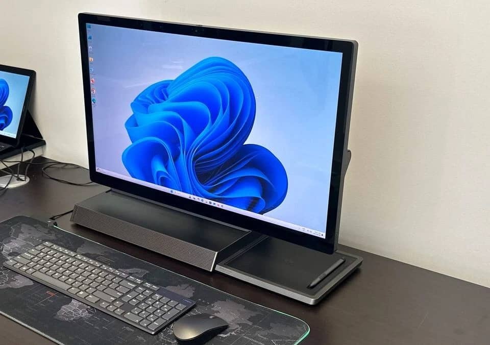 Lenovo Yoga Aio 27IAH10 Computers 1000GB 32GB Used - Like New