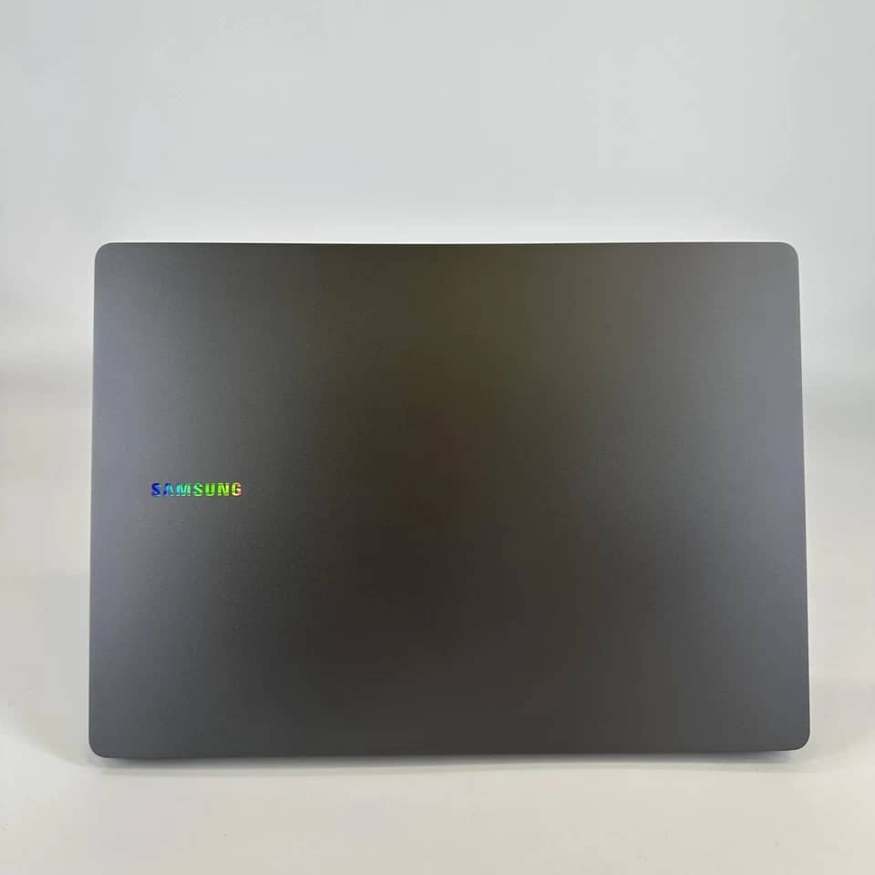 Samsung Galaxy Book5 Pro Computers 1TB 32GB New