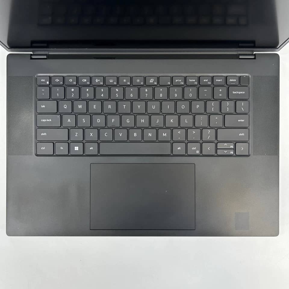 Dell Precision 5680 Computers 1000GB 16GB Refurbished - Excellent