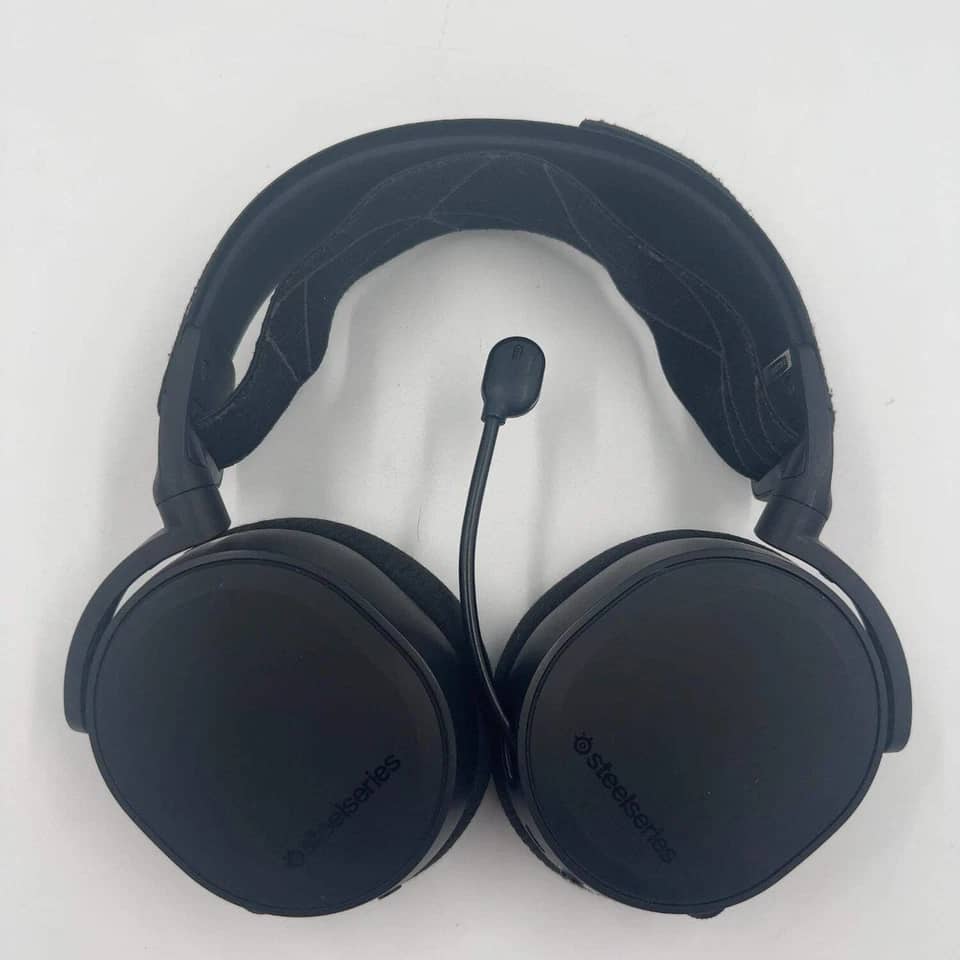 SteelSeries Arctis 7 Headphones & Earbuds Silver New