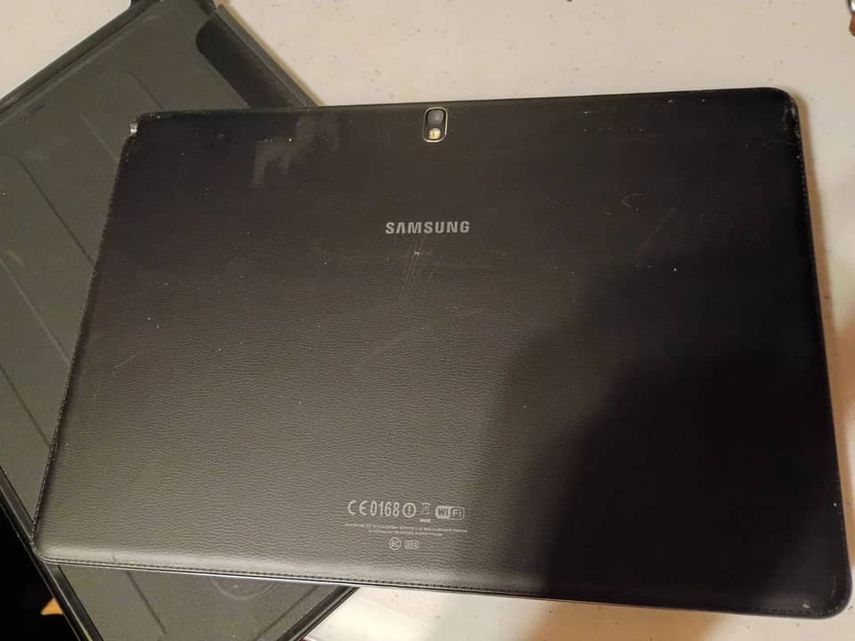 Samsung Galaxy Note tablets Tablets Black 16GB For parts or not working 8"