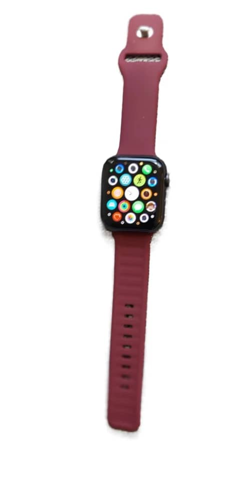 Apple Watch Series 5 Smartwatches 40mm GPS + Cellular For parts or not working