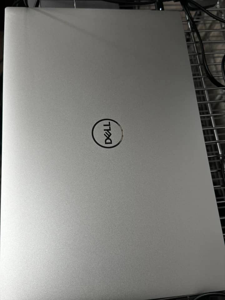 Dell XPS 17 9700 Computers 1TB 16GB Used - Good