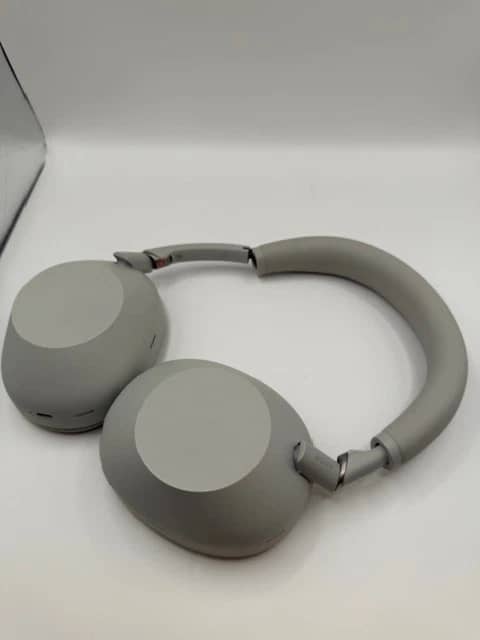 Sony WH-1000XM6 Headphones & Earbuds Silver New