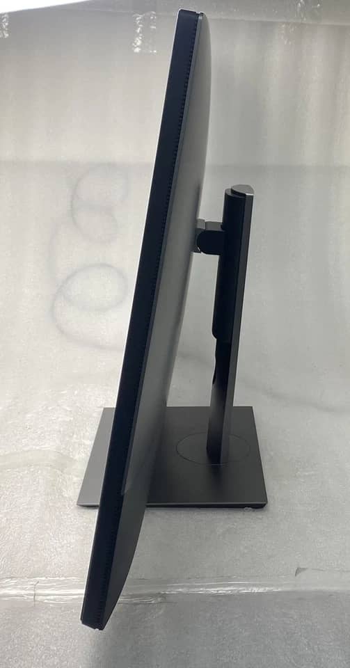 Dell U4320Q Monitors Black New