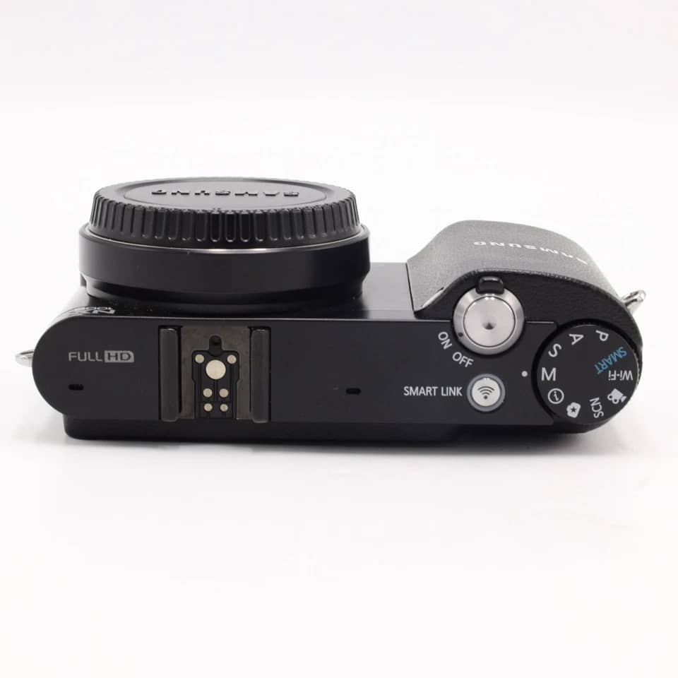 Samsung NX1000 Digital Cameras Body Only For parts or not working