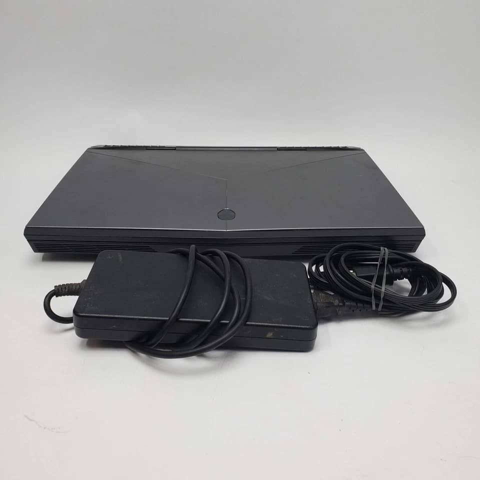 Dell Alienware m17 R5 Computers 1TB 16GB Used - Good