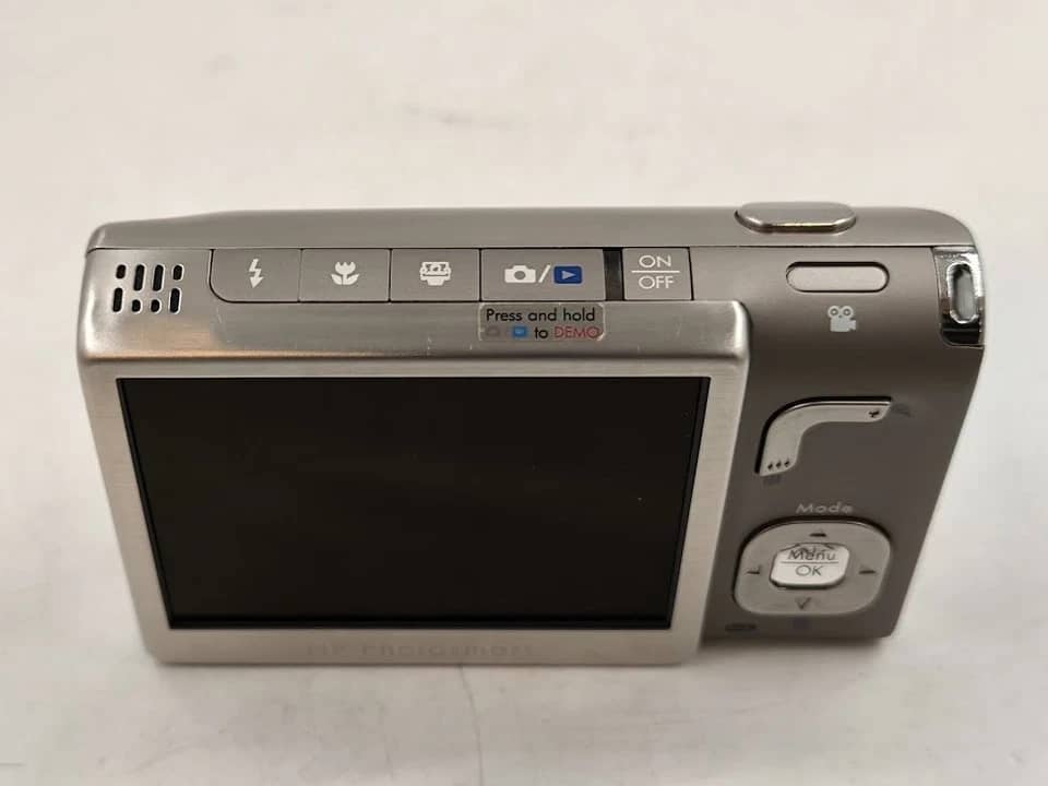 HP Photosmart R967 Digital Cameras Silver Used - Good