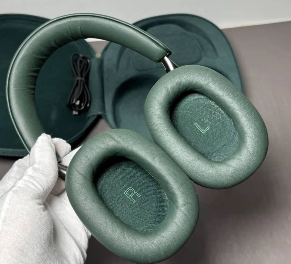 Bowers & Wilkins PX8 Headphones & Earbuds Purple New